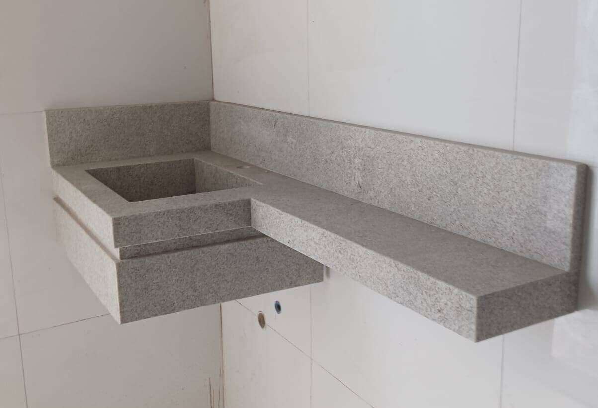 BRANCO SIENA ESCUPIDO